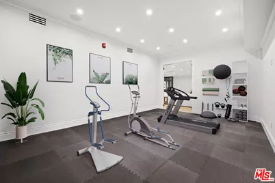 722 N Camden Dr, Beverly Hills, CA 90210 - Photo 21
