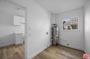 11008 Willowbrook Ave, Los Angeles, CA 90059 - Photo 19