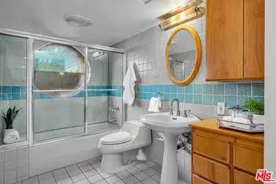 2016 Ashland Ave, Santa Monica, CA 90405 - Photo 21
