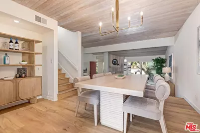 1534 Palisades Dr, Pacific Palisades, CA 90272 - Photo 11