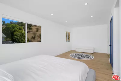 26250 Alizia Canyon Dr, Calabasas, CA 91302 - Photo 11