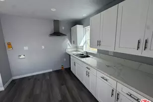 1215 W 104th St, Los Angeles, CA 90044 - Photo 17