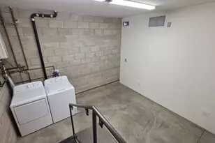 717 N Highland Ave, Los Angeles, CA 90038 - Photo 41