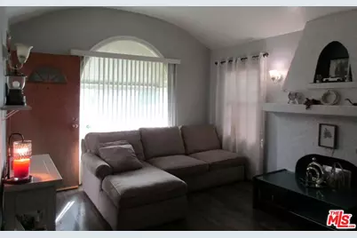 1829 W 84th Pl, Los Angeles, CA 90047 - Photo 7