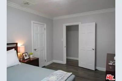 1829 W 84th Pl, Los Angeles, CA 90047 - Photo 19