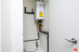 20250 Wynfreed Ln, Porter Ranch, CA 91326 - Photo 51