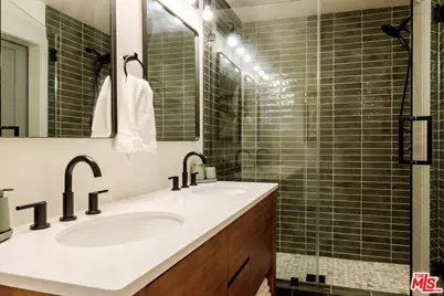 549 Meridian Ter, Los Angeles, CA 90042 - Photo 15