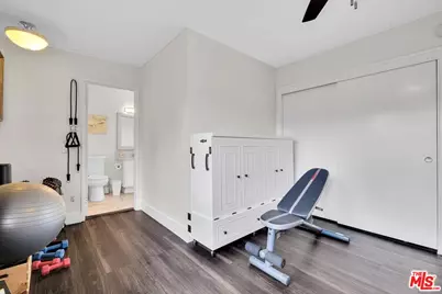 16424 Bubbling View Cir, Cerritos, CA 90703 - Photo 39