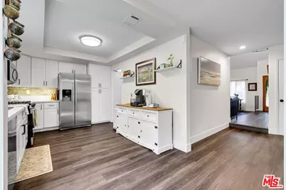 16424 Bubbling View Cir, Cerritos, CA 90703 - Photo 11