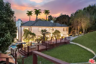 14132 Beresford Rd, Beverly Hills, CA 90210 - Photo 17