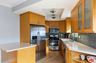 832 Palm Ave, West Hollywood, CA 90069 - Photo 3