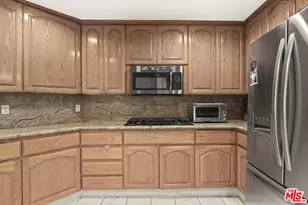 4230 Stansbury Ave, Sherman Oaks, CA 91423 - Photo 11
