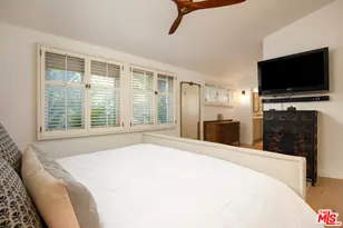 20523 Miranda Pl, Woodland Hills, CA 91367 - Photo 17