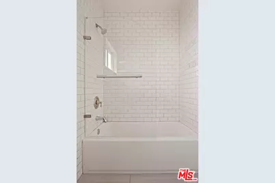 838 N Ridgewood Pl, Los Angeles, CA 90038 - Photo 19