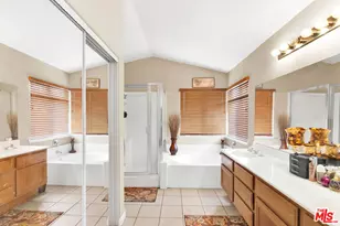 3369 Morning Glory Dr, Rialto, CA 92377 - Photo 15