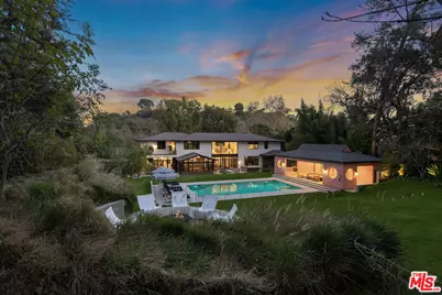 16001 Woodvale Rd, Encino, CA 91436 - Photo 43