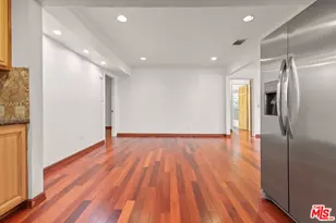 2120 9th Ave, Los Angeles, CA 90018 - Photo 7