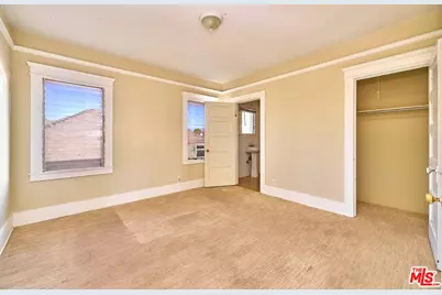 1228 S Catalina St, Los Angeles, CA 90006 - Photo 21