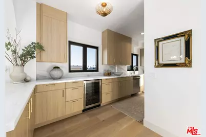 11923 Gorham Ave #201, Los Angeles, CA 90049 - Photo 19