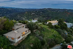 20634 Medley Ln, Topanga, CA 90290 - Photo 3