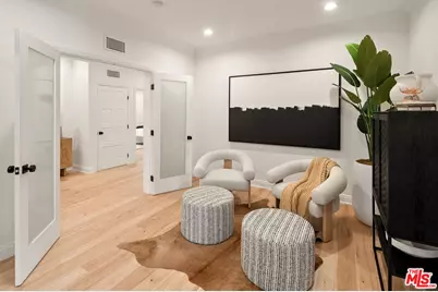 280 Homewood Rd, Los Angeles, CA 90049 - Photo 29
