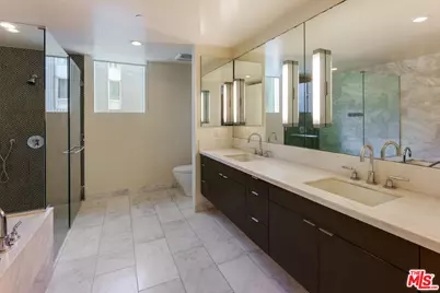 1705 Ocean Ave #208, Santa Monica, CA 90402 - Photo 21