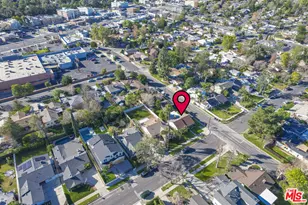 22656 Clarendon St, Woodland Hills, CA 91367 - Photo 9
