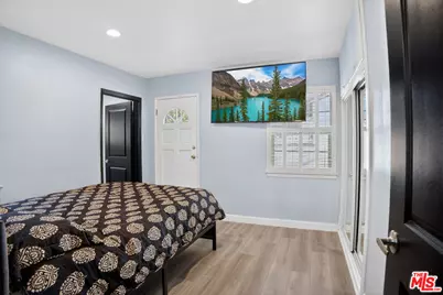 18813 Cantlay St, Reseda, CA 91335 - Photo 9