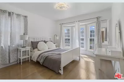 6727 W 87th Pl, Los Angeles, CA 90045 - Photo 23