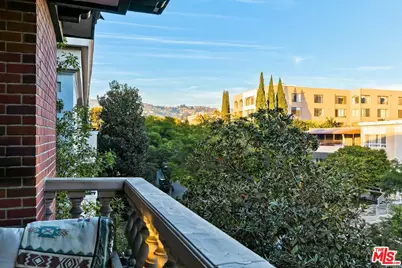 403 N Palm Dr #3, Beverly Hills, CA 90210 - Photo 7