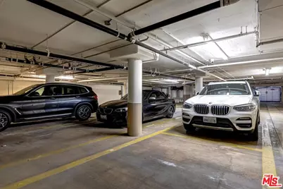 403 N Palm Dr #3, Beverly Hills, CA 90210 - Photo 29