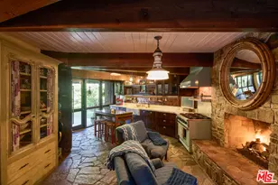 31875 Sea Level Dr, Malibu, CA 90265 - Photo 3