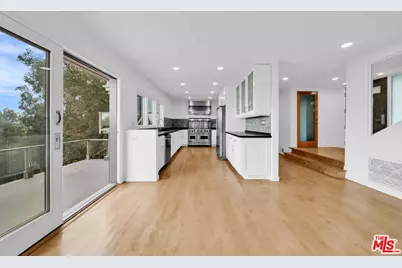15263 Mulholland Dr, Los Angeles, CA 90077 - Photo 5