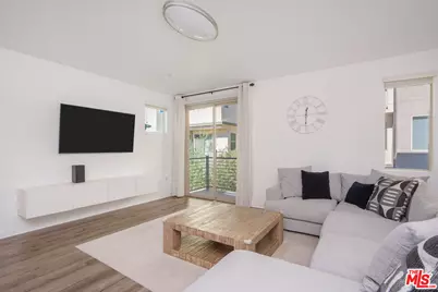 19505 Herringbone Dr, Northridge, CA 91324 - Photo 13