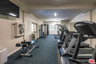 6700 Hillpark Dr, Los Angeles, CA 90068 - Photo 25