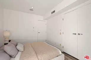 1037 N Laurel Ave, West Hollywood, CA 90046 - Photo 15