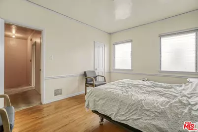 728 S Genesee Ave, Los Angeles, CA 90036 - Photo 21