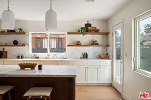 4617 10th Ave, Los Angeles, CA 90043 - Photo 13