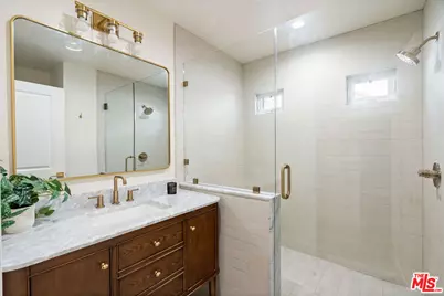 4617 10th Ave, Los Angeles, CA 90043 - Photo 27
