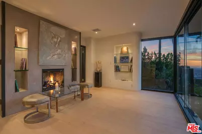 1782 Viewmont Dr, Los Angeles, CA 90069 - Photo 37