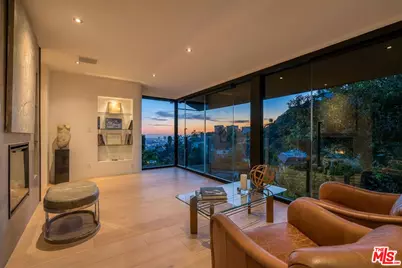 1782 Viewmont Dr, Los Angeles, CA 90069 - Photo 35