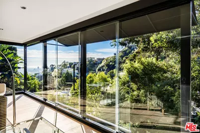 1782 Viewmont Dr, Los Angeles, CA 90069 - Photo 17