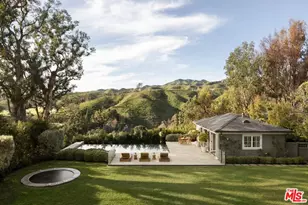 1319 Amalfi Dr, Pacific Palisades, CA 90272 - Photo 1