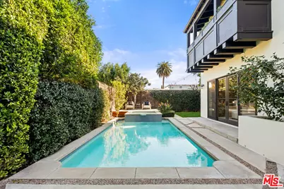 530 N Alta Vista Blvd, Los Angeles, CA 90036 - Photo 23