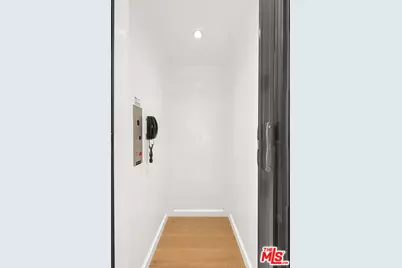 530 N Alta Vista Blvd, Los Angeles, CA 90036 - Photo 19