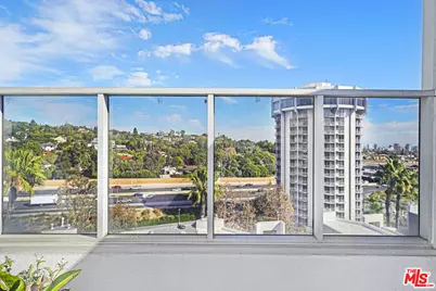 171 N Church Ln #Ph10, Los Angeles, CA 90049 - Photo 5