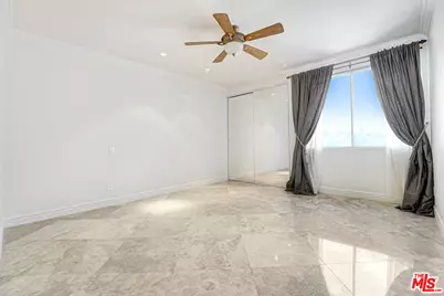 171 N Church Ln #Ph10, Los Angeles, CA 90049 - Photo 19