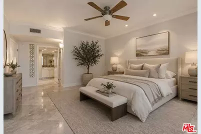 171 N Church Ln #Ph10, Los Angeles, CA 90049 - Photo 13