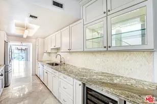 171 N Church Ln, Los Angeles, CA 90049 - Photo 7