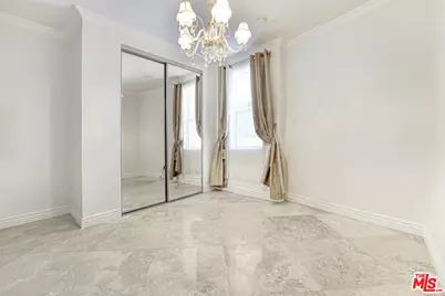 171 N Church Ln #Ph10, Los Angeles, CA 90049 - Photo 27